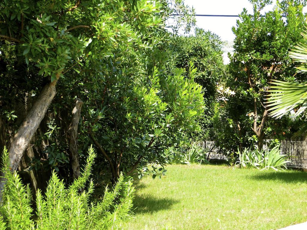 Appartement Dans Villa St Raphael Saint-Raphaël Quarto foto