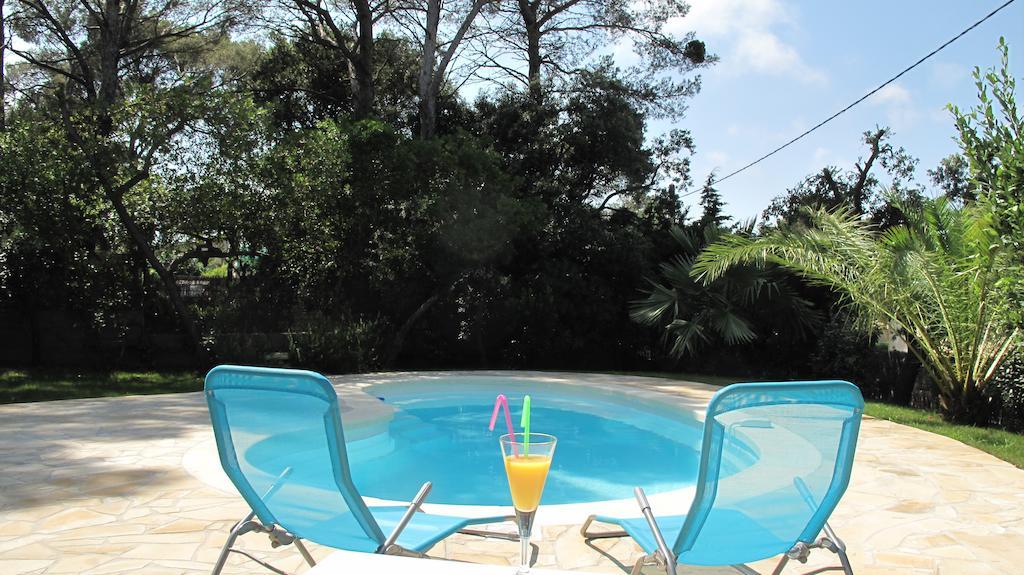 Appartement Dans Villa St Raphael Saint-Raphaël Quarto foto