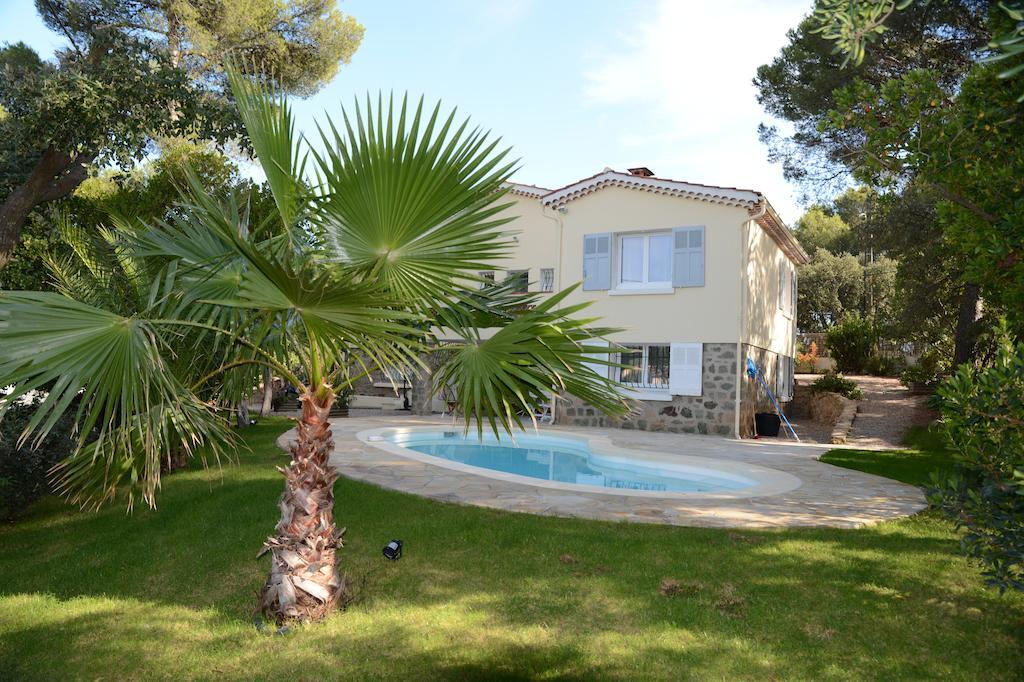 Appartement Dans Villa St Raphael Saint-Raphaël Quarto foto
