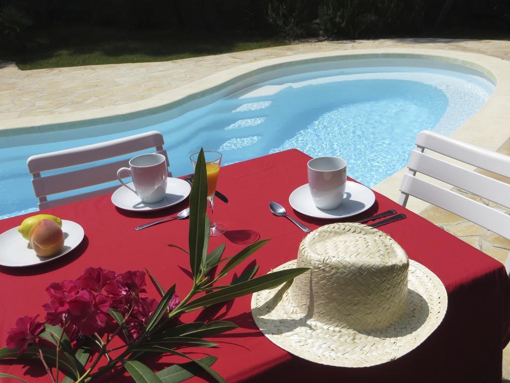 Appartement Dans Villa St Raphael Saint-Raphaël Quarto foto