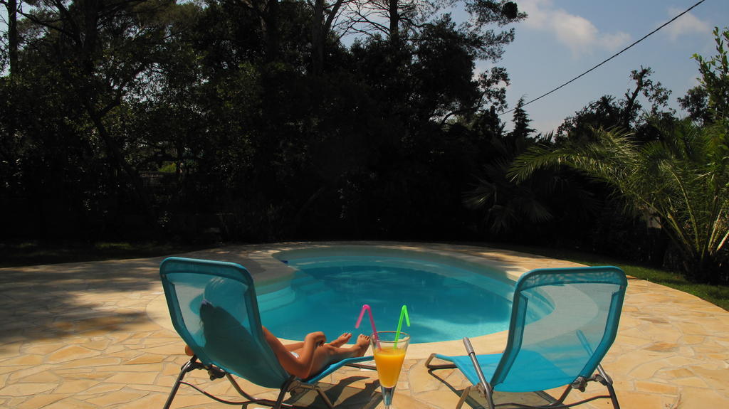Appartement Dans Villa St Raphael Saint-Raphaël Quarto foto
